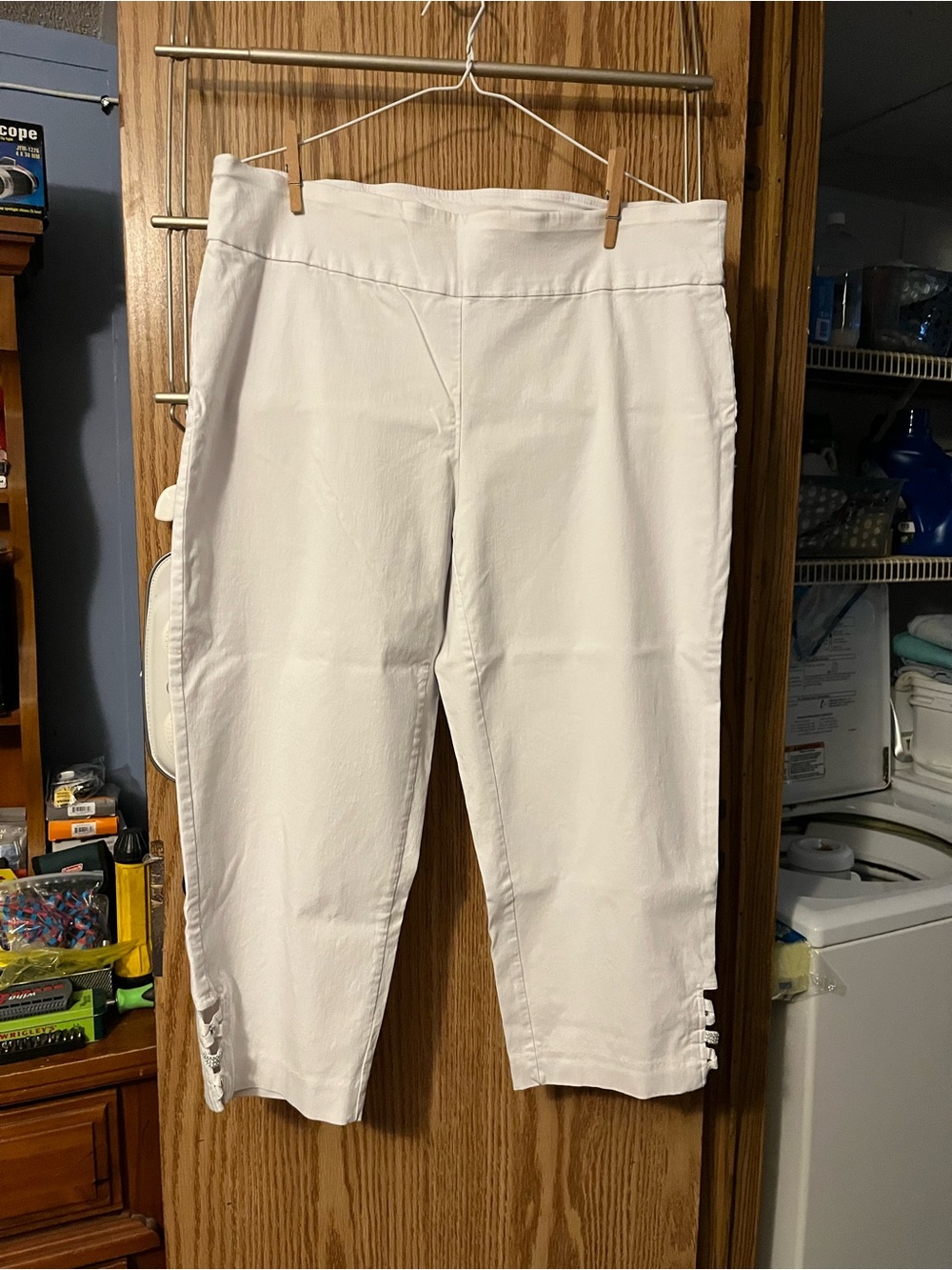 Attyre White Women's Capri Pants with Hem Button Accents